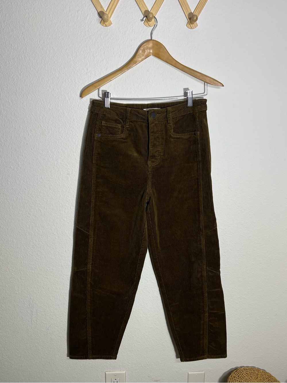 HABITUAL • high waist brown barrel leg corduroy pants & cropped ankle length - Picture 4 of 11